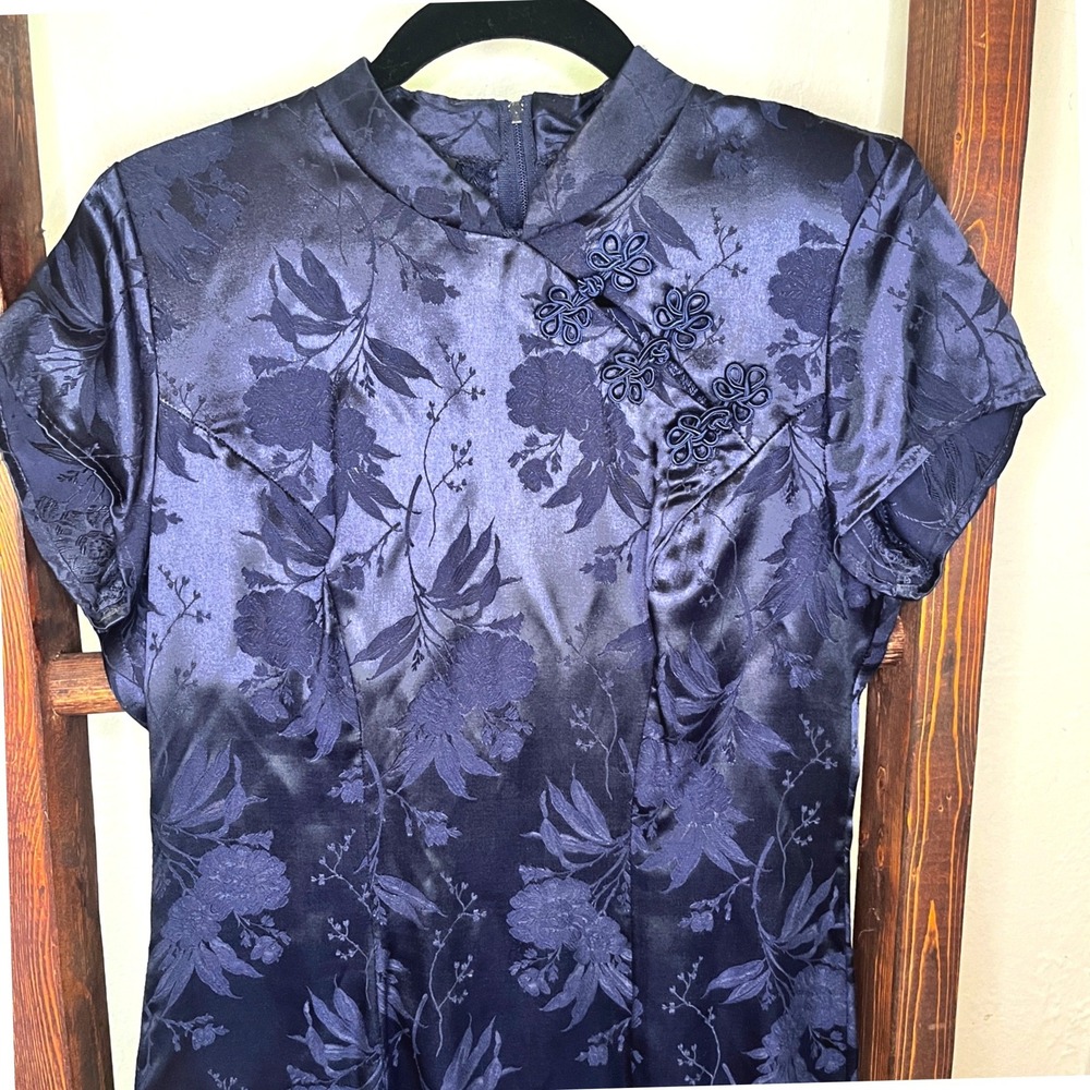 By Choice Vintage 90s Navy Blue Floral Jacquard Cheongsam Dress Y2K Size 7 Frog